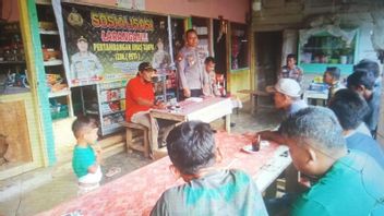 Socialization At Warkop, Police Prevent Illegal Gold Mining In Talamau, West Pasaman