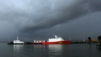 BMKG Makassar: Atmospheric Disturbance Triggers Weather Anomaly