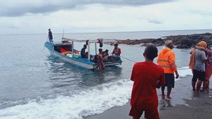 Longboat Berpenumpang 11 Orang yang Hilang Kontak Ditemukan Selamat