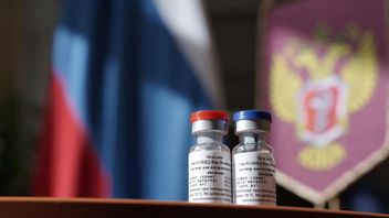Les Enseignants En Russie Refusent D’injecter Le Vaccin Spoutnik V