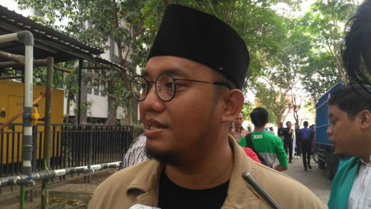 Video Prabowo ‘<i>Ndasmu</i> Etik’ Viral di X, Jubir: Seribu Persen Bercanda