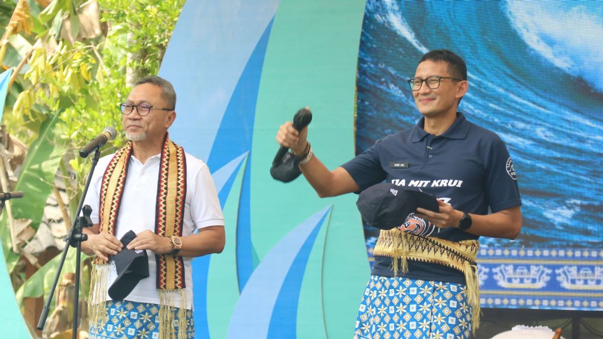 Sandiaga Uno Optimis Liga Selancar Dunia Krui Pro 2022 Bangkitkan Sektor Pariwisata dan Ekonomi