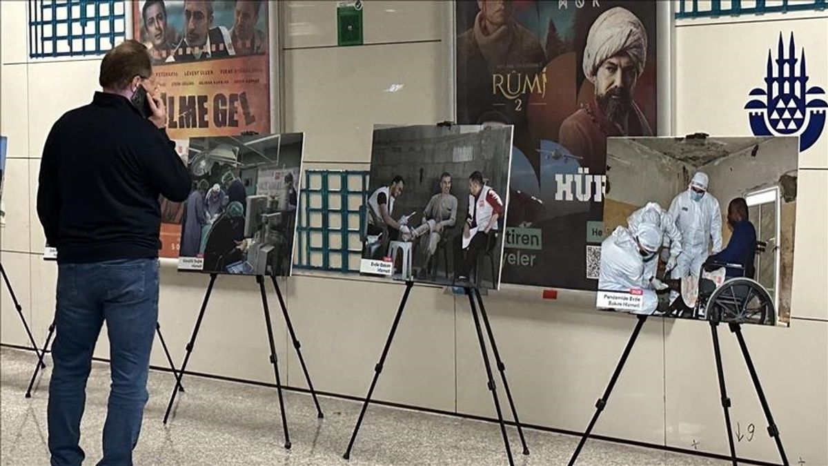 Turkey Holds Photo Exhibition Of The Destruction Of Gaza Hospital In Istanbul