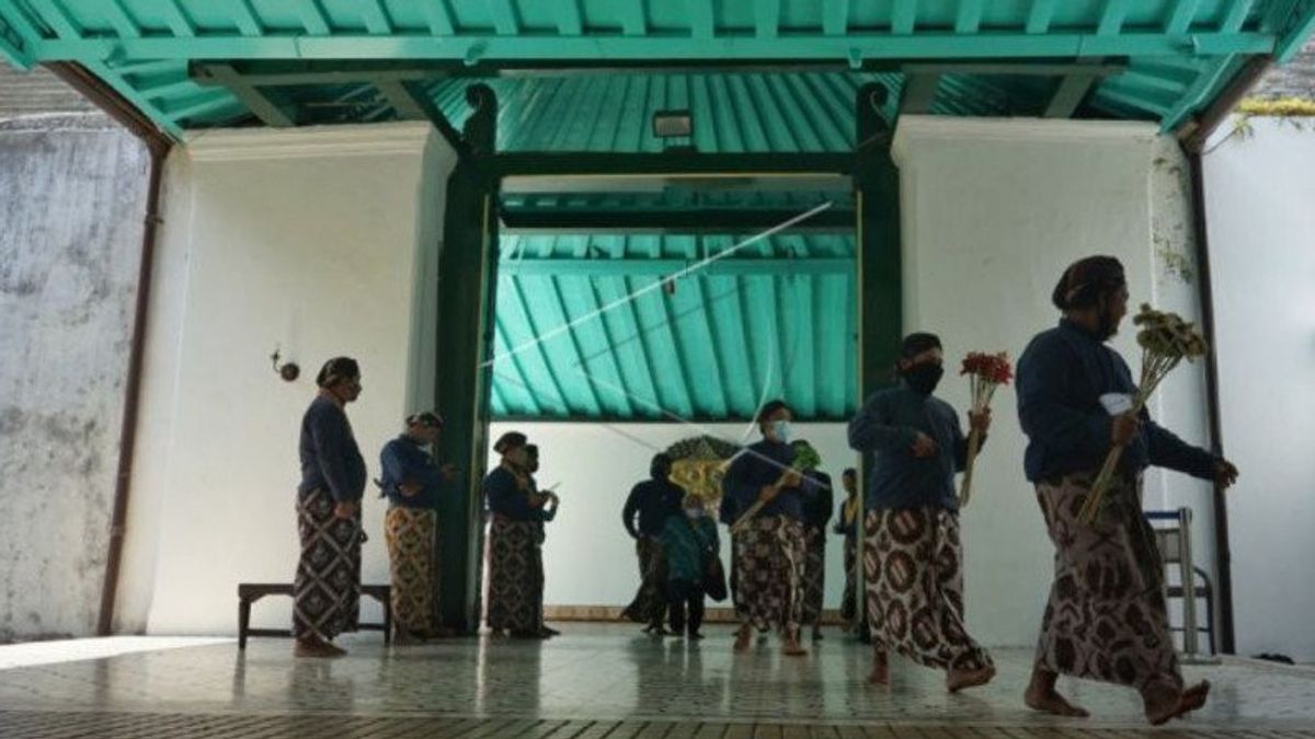 Sultan HB X Tutup Sementara Wisata Keraton Yogyakarta