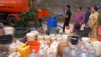 勿加摄政区3个分区的1,050个家庭受到干旱的影响,BPBD渠道清洁水