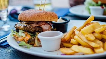 Can Fast Food Consumption Habits Damage Brain GPS?