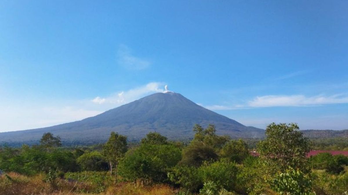 Erupsi Gunung Ile Lewotolok NTT Masih Terjadi, Warga Diminta Tinggal 2 Km Dari Puncak