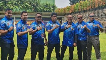 4 Gaya Raffi Ahmad Juarai Lomba Tembak Piala Danpaspampres 2022, Kalahkan Parto