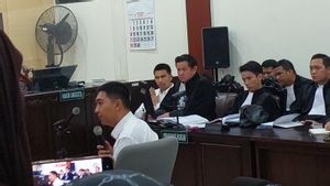 Saksi Evan Darma Akui Pakai Vape Etomidate di Bangkok Bersama Jonathan Frizzy