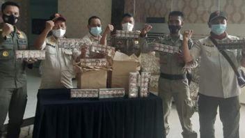 Traders Raid, Central Aceh Satpol PP And Customs Confiscate 11,200 Illegal Cigarettes