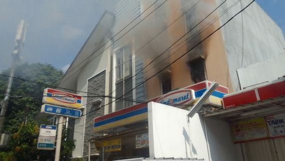 Pagi-pagi, Indomaret di Kwitang Senen Jakpus Sudah Bikin Panik Warga