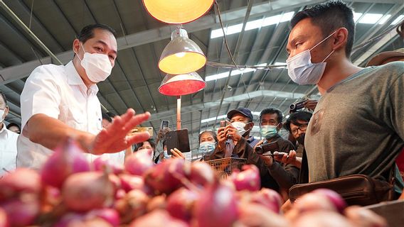 Le Ministre Du Commerce Lutfi Assure La Stabilité Des Prix Des Denrées Alimentaires Avant L’Aïd Al-Adha: Les Actions D’Insyaallah Sont également Garanties