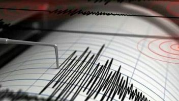 地震发生在肯达里 5.2 米在 20.16 WIB， 没有潜在的海啸