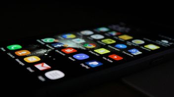 Cara Melihat Aplikasi Apa Saja yang Berjalan di Latar Belakang Perangkat Android