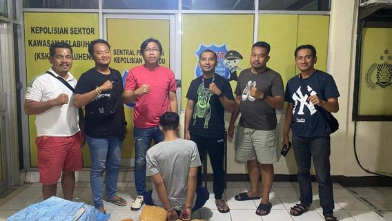 Pria Asal Tambora Jakbar Diringkus Polisi saat Ambil Paket Ganja, Mengaku Diperintah oleh 'Kakek' 