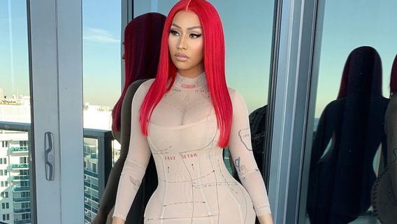 Nicki Minaj Announces First Pregnancy