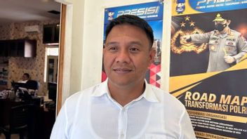 警察局的警察在婆罗洲成功阻止了17名非法移民前往马来西亚