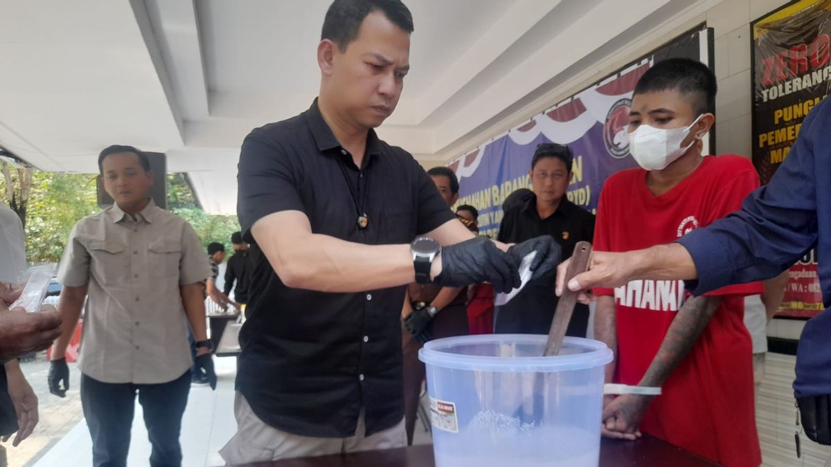 Ratusan Kilogram Sabu dari Dua Tersangka Dimusnakan di Polda Jateng