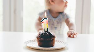 面白い子供の誕生日招待テンプレート