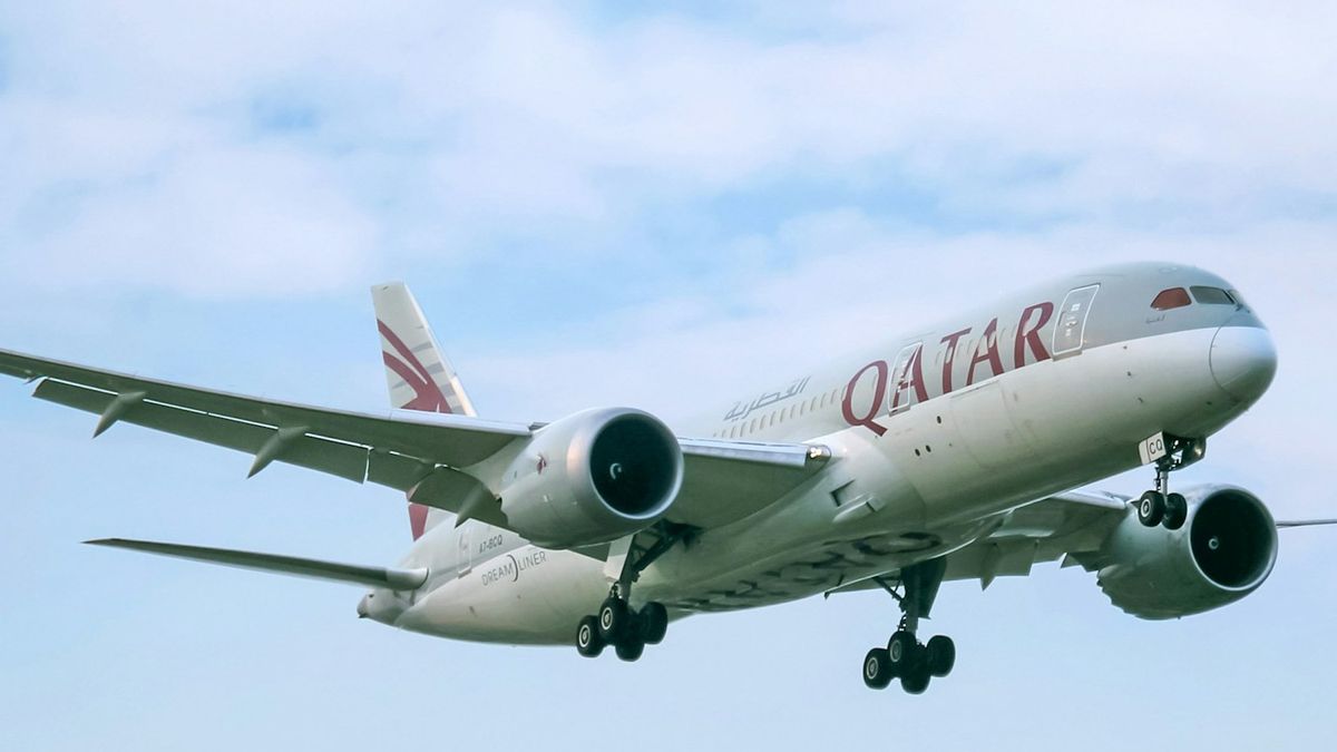 Wanting To Return To Indonesia, Indonesian Citizens Report Qatar Airways Delay Allegedly Related To Iran's Attack On Israel
