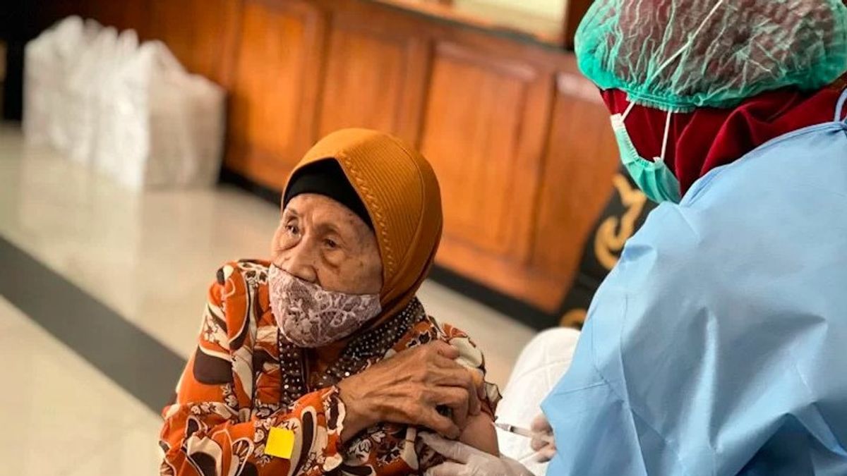 Sebanyak 51 Persen Warga Lansia di Kota Yogyakarta Sudah Dapat Vaksinasi Penguat