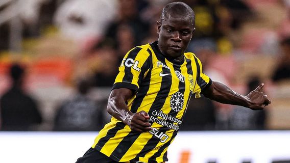 因行政失误而失败，N'Golo Kante转会到费内巴切继续
