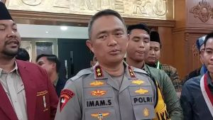 Rumah Ketua KPPS di Pamekasan Dilempar Bom Ikan, Kapolda: Motif Masih Didalami