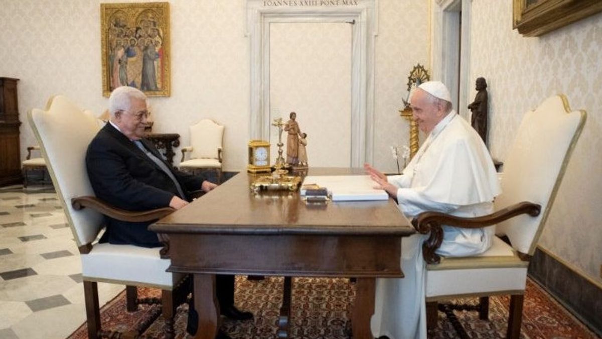 パレスチナのマフムード・アッバス大統領が健康状態を尋ねる、教皇フランシスコはエルサレムにおけるイスラエルの行動に懸念