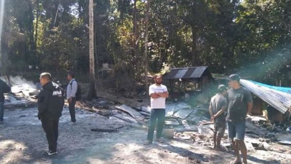 Dozens Of Culinary Places In Lake Limbung, West Manggarai Burned