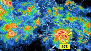 Waspada Cuaca Ekstrem 72 Jam ke Depan! Status Bibit Siklon 97S, Peluang Tinggi Jadi Siklon Tropis