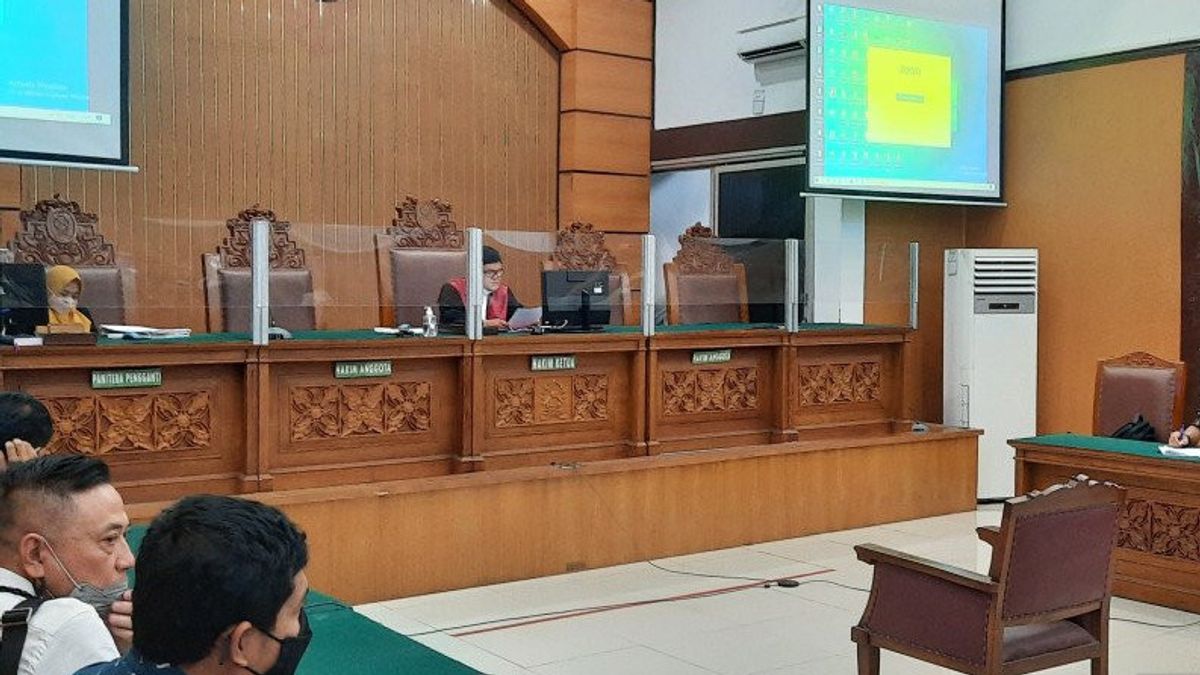 القاضي PN Jaksel يرفض قبل المحاكمة RJ لينو بيليندو الفساد المشتبه به