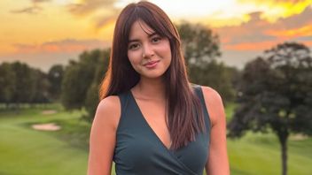 Take A Peek At Aurelie Moeremans' Story In 5 Portraits, Refuse To Join Political Parties With Hundreds Of Million Salary Offers