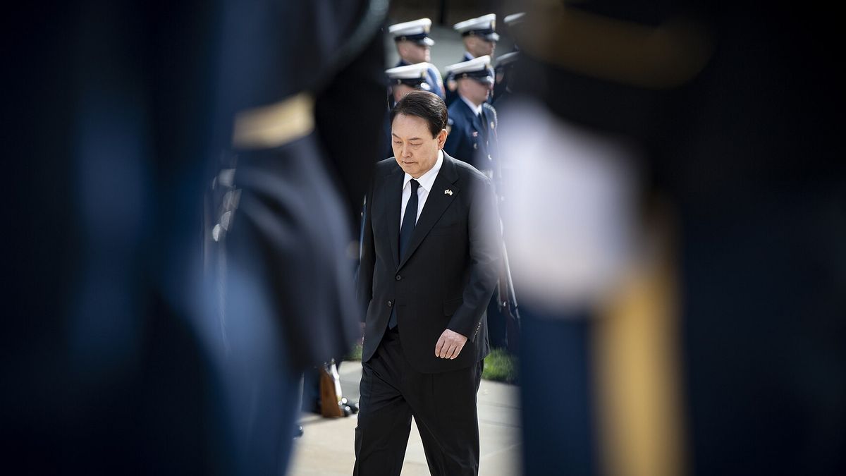 محكمة كوريا الجنوبية تزيد العقوبة على الرئيس السابق يون سوك ييل