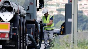 Donald Trump Does Not Relax the Iranian Blockade, Oil Prices Reach 126 US Dollars