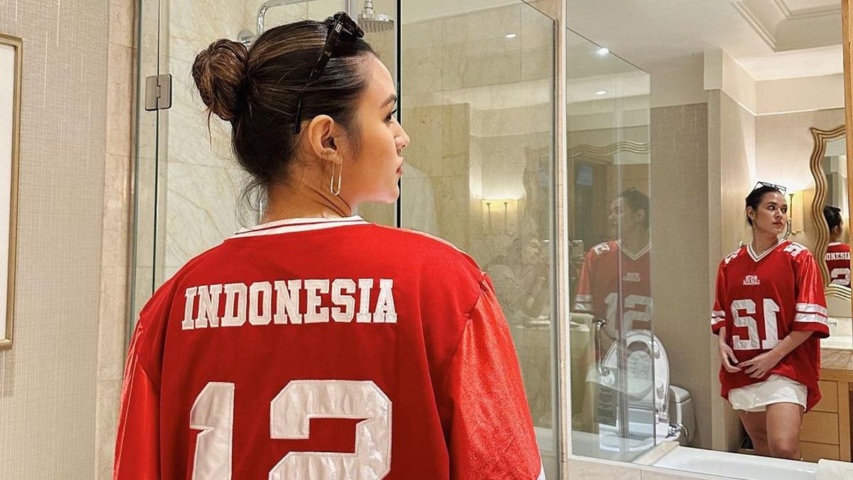 Raisa's Voice Chanted By Syahdu At GBK After The National Team Holds Australia's Draw