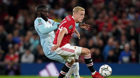  Donny van de Beek Akui Dirinya Penyebab MU Gagal Menang dari Young Boys