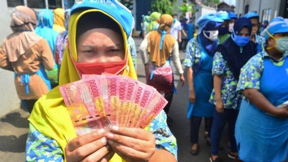Perhitungan THR Menurut UU Cipta Kerja Sesuai Masa Kerja