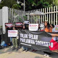 Soeharto Pahlawan, Reformasi Gagal: Indonesia Masih Mengagungkan Pemerintahan Otoriter
