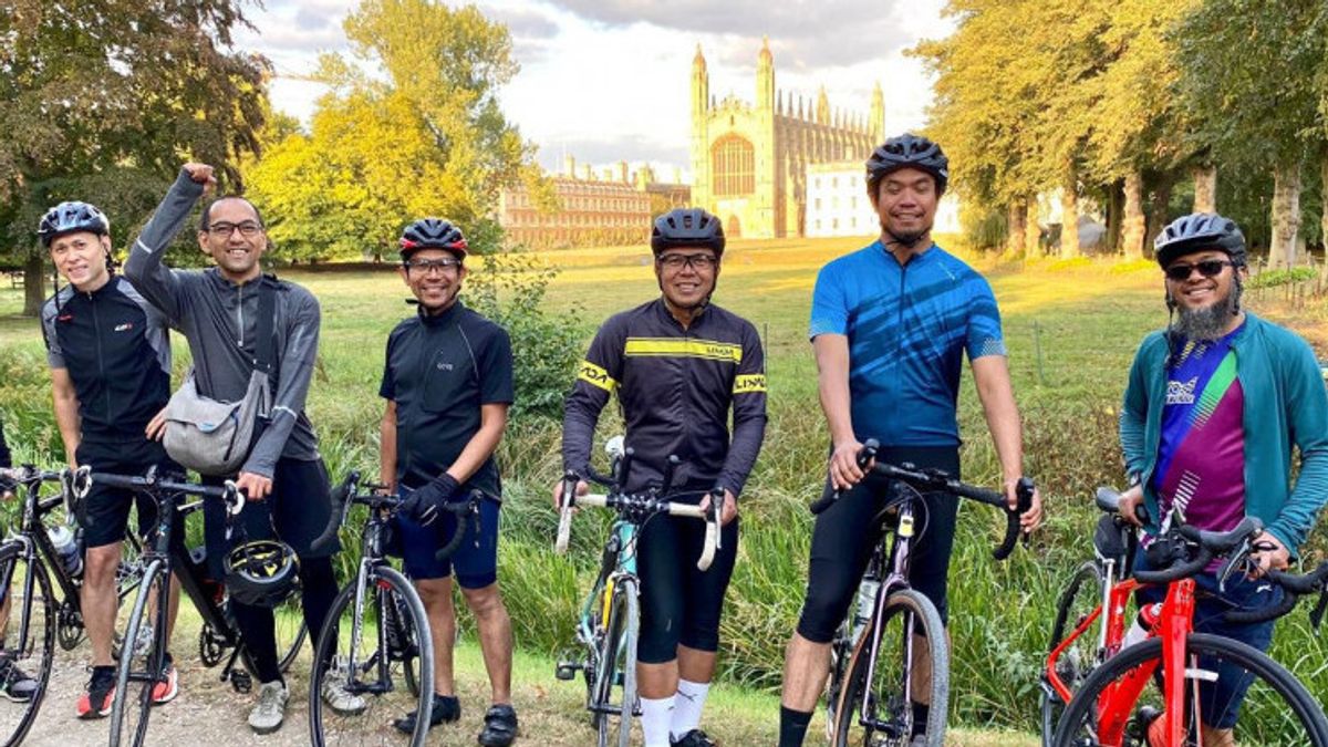 Indonesians Affected By COVID-19 Get Help From The Cycling Community In The UK