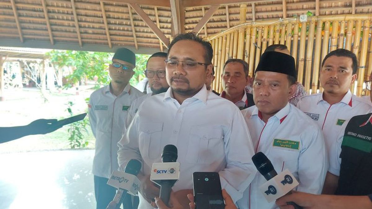 Sampai Gendong Jemaah yang Sakit, Menag Yaqut Sebut Kinerja Petugas Ibadah haji 2023 Lampaui Ekspektasi