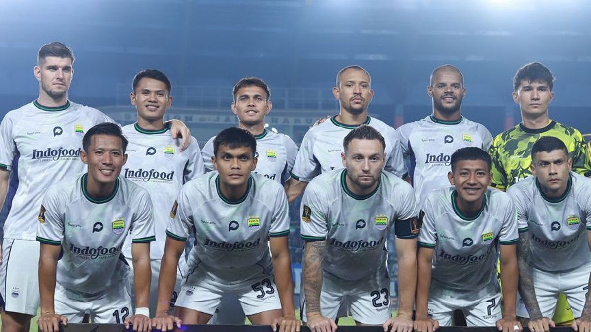 Kick-off Liga 1 2024/2025: Persib Ditantang PSBS Biak