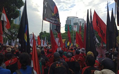 Situasi Terkini Demo di Patung Kuda, Buruh Mundur ke Gambir dan Bubarkan Diri