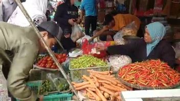 Kramat Jati市场辣椒的价格预计将达到每公斤15万印尼盾