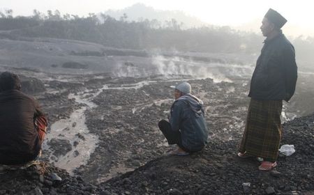 PVMBG Ingatkan Warga Waspadai Bahaya Banjir Lahar Dingin Gunung Semeru