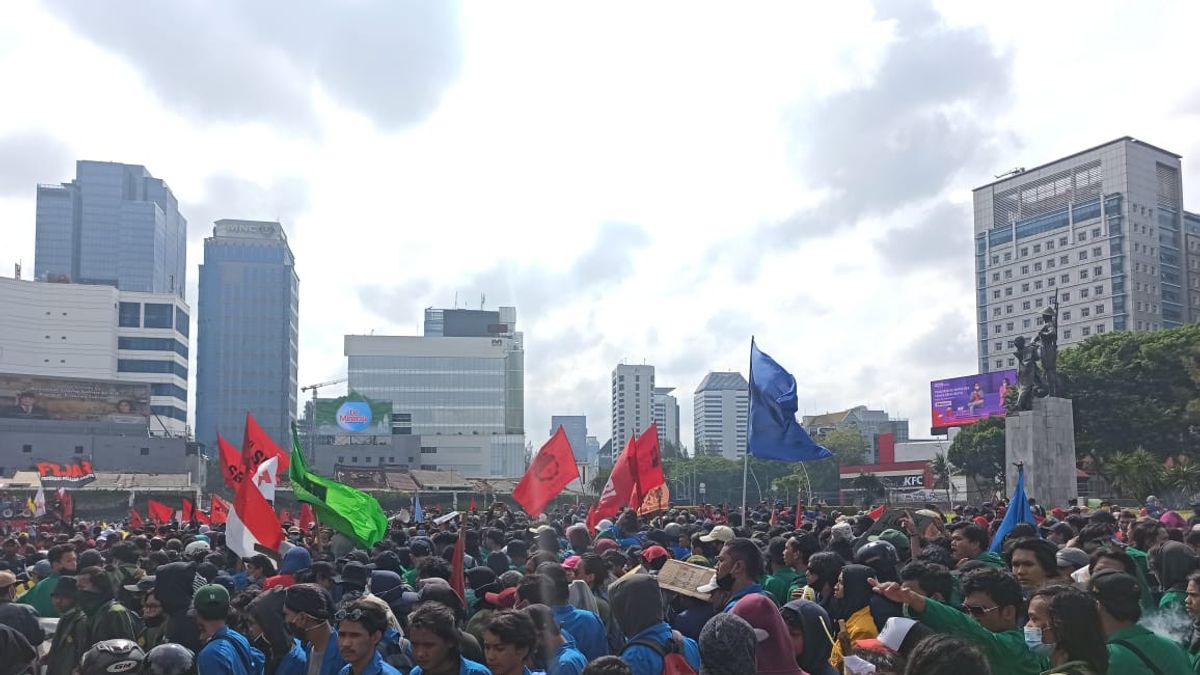 图古塔尼的当前状况： 大批工人和学生的溢出关闭道路