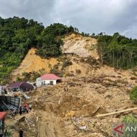 Kemenhut Segel Empat Subjek Hukum Diduga Sebabkan Banjir Sumatra