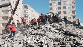 The Rescue Team Successfully Evacuated Two People After 11 Days Of Being Buried In Turkey's Earthquake Collapse, The Death Toll Was 43 Thousand Souls