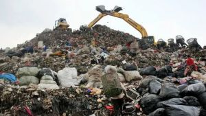 Pemprov DKI Ingatkan Warga Pilah Sampah di Tingkat RW