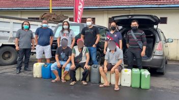 Three Perpetrators Of Hoarding Diesel Fuel With Car Tank Modification Mode In Tomohon Are Arrested