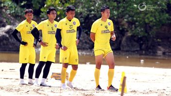 Arema FC Management Ask Players To Position Themselves As Soldiers